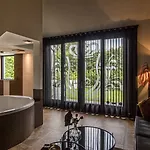 Luxexcellent Super (adults Only) Love hotel